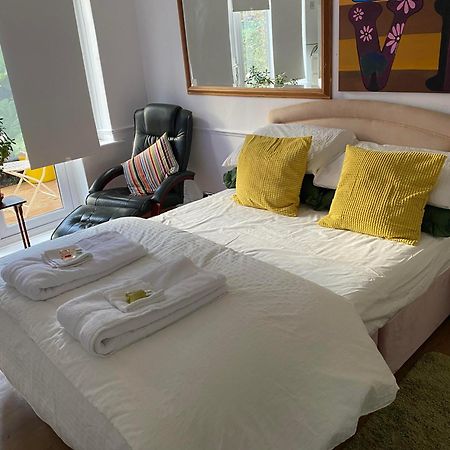 Pond Cottage パーリー エクステリア 写真